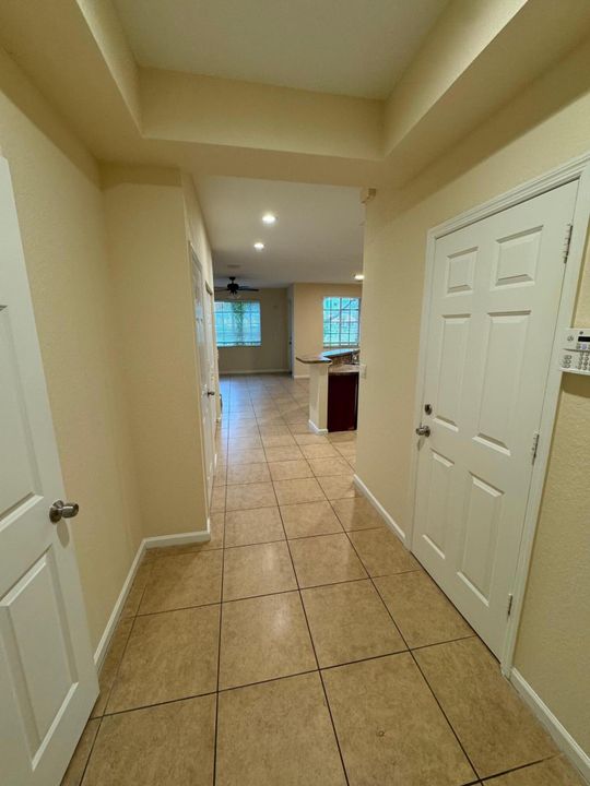 Active With Contract: $2,400 (3 beds, 2 baths, 1627 Square Feet)