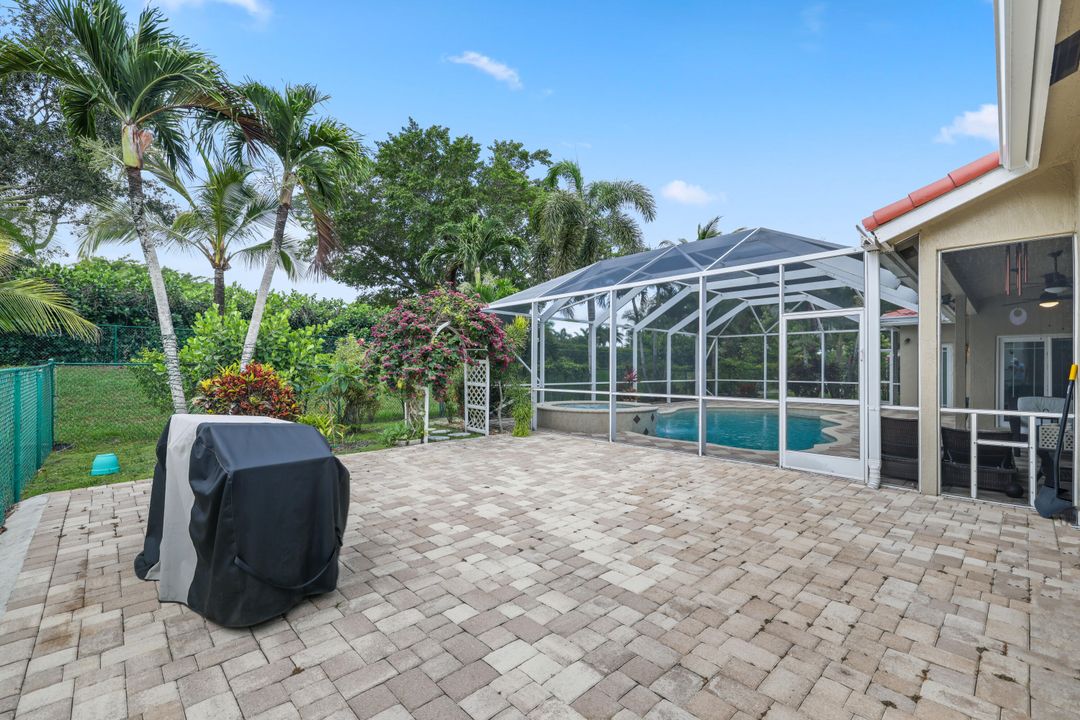 Active With Contract: $875,000 (5 beds, 3 baths, 3029 Square Feet)