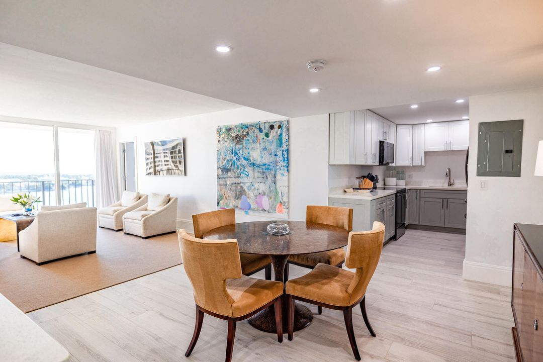 For Sale: $1,195,000 (2 beds, 2 baths, 1086 Square Feet)