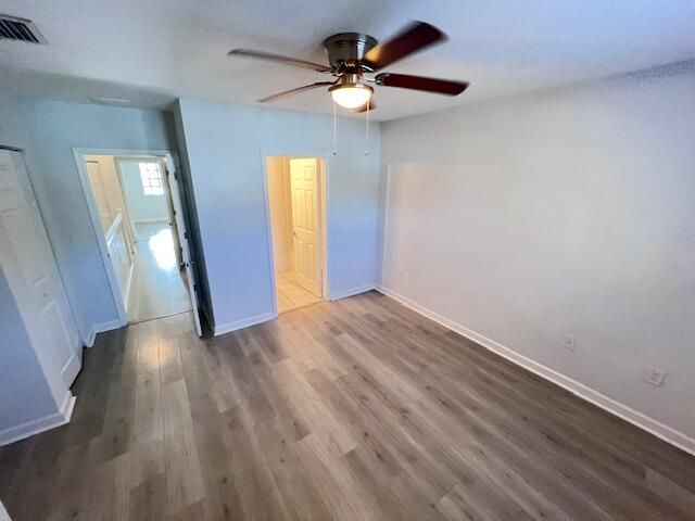 For Rent: $2,100 (2 beds, 2 baths, 1221 Square Feet)