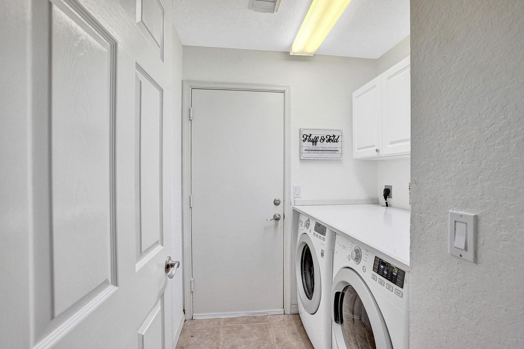 Active With Contract: $3,100 (3 beds, 2 baths, 1681 Square Feet)