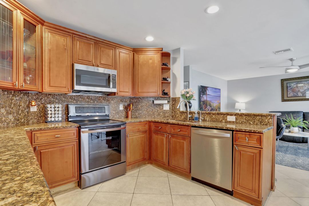 For Sale: $675,000 (4 beds, 2 baths, 2649 Square Feet)