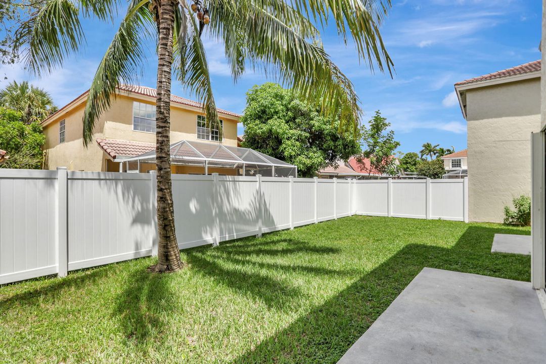 For Sale: $675,000 (4 beds, 2 baths, 2649 Square Feet)