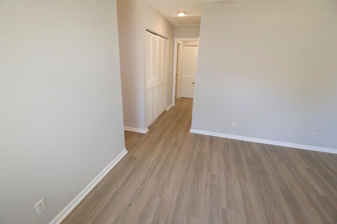 Active With Contract: $2,200 (2 beds, 2 baths, 1350 Square Feet)