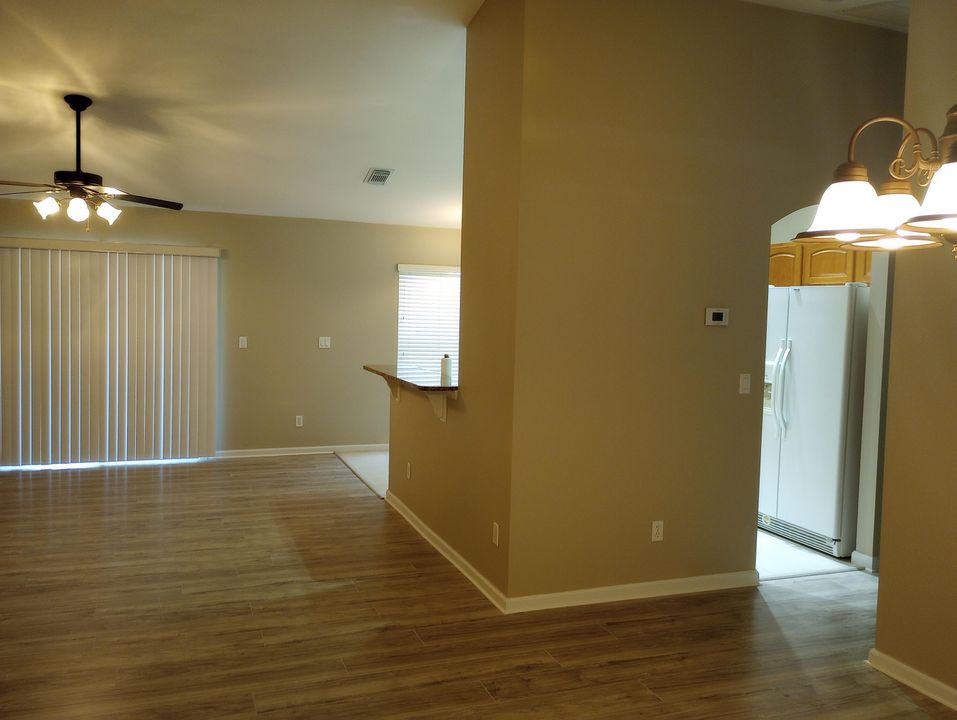 For Rent: $2,500 (3 beds, 2 baths, 1443 Square Feet)