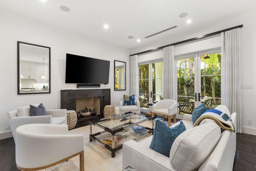 For Sale: $8,950,000 (4 beds, 4 baths, 2635 Square Feet)