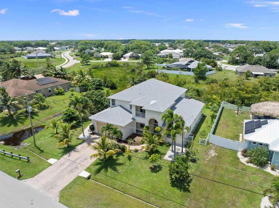 For Sale: $615,000 (3 beds, 2 baths, 3061 Square Feet)