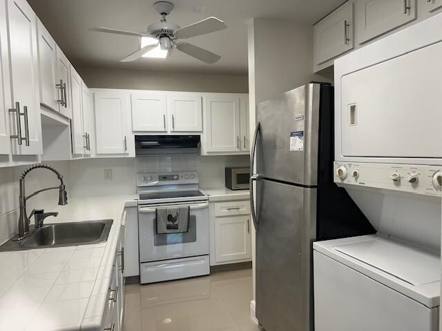 For Sale: $184,900 (2 beds, 2 baths, 1167 Square Feet)