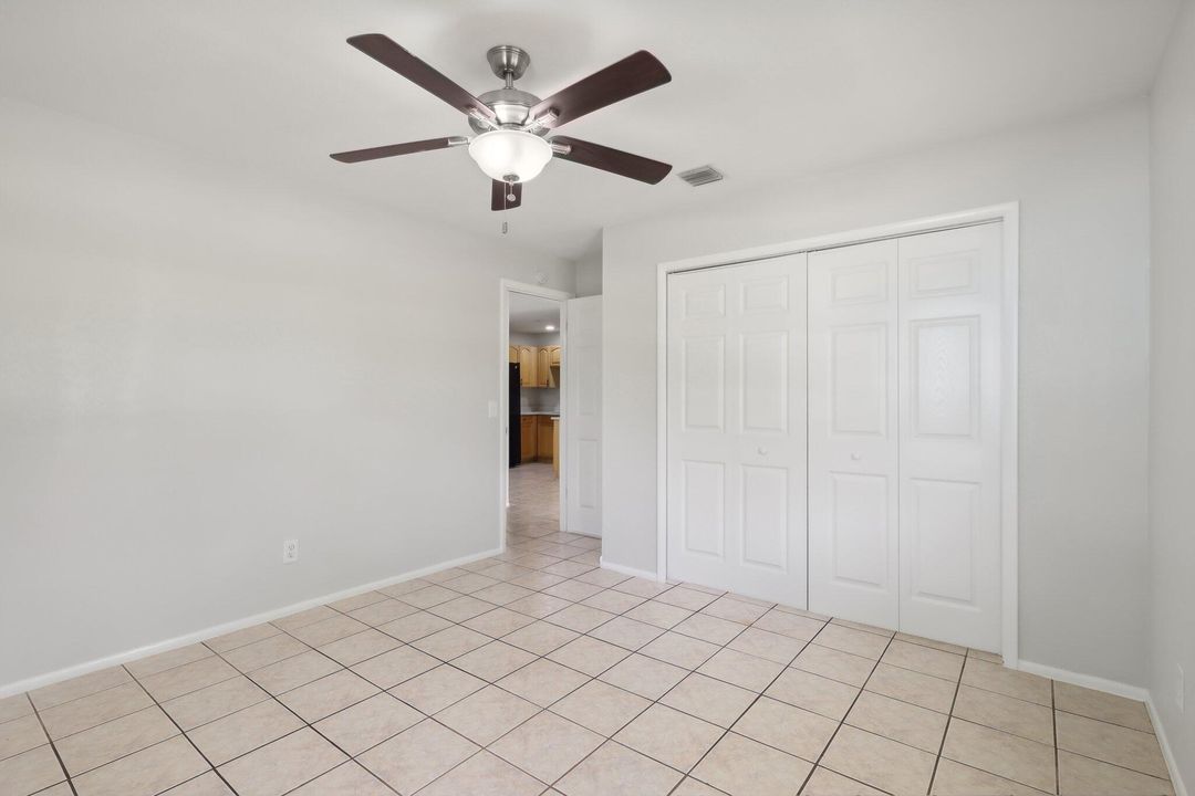 Active With Contract: $304,900 (3 beds, 2 baths, 1131 Square Feet)