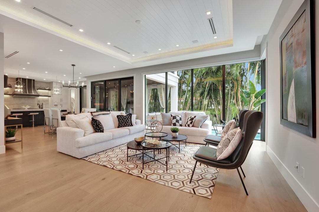 For Sale: $5,395,000 (4 beds, 5 baths, 3872 Square Feet)