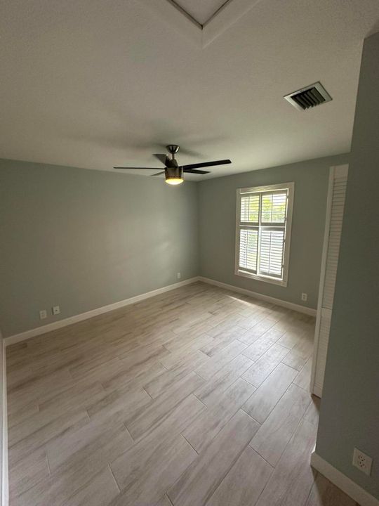 Active With Contract: $3,600 (3 beds, 2 baths, 1596 Square Feet)