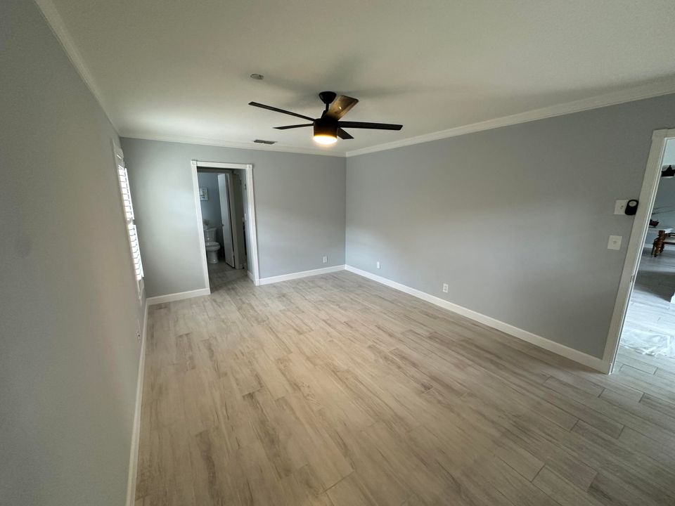 Active With Contract: $3,600 (3 beds, 2 baths, 1596 Square Feet)