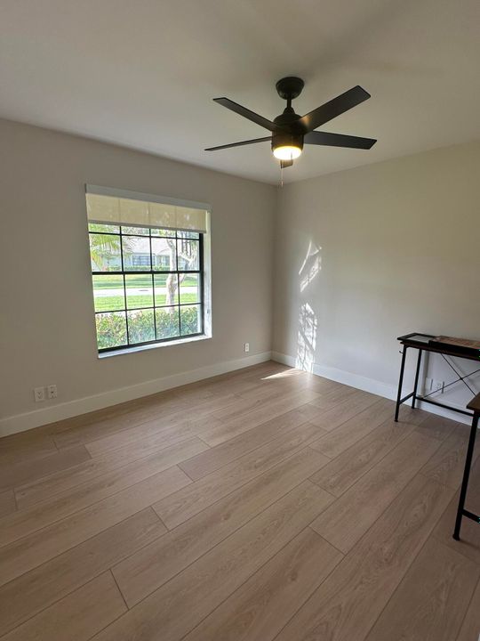 Active With Contract: $6,000 (3 beds, 2 baths, 1594 Square Feet)