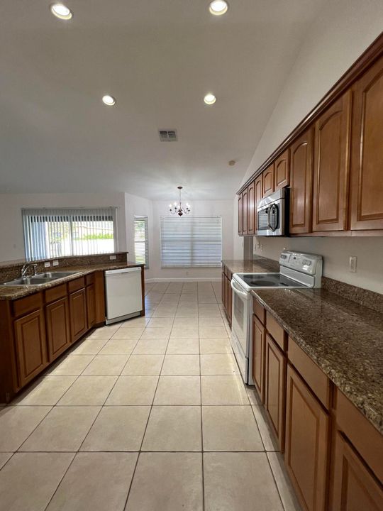 Active With Contract: $2,400 (3 beds, 2 baths, 1800 Square Feet)