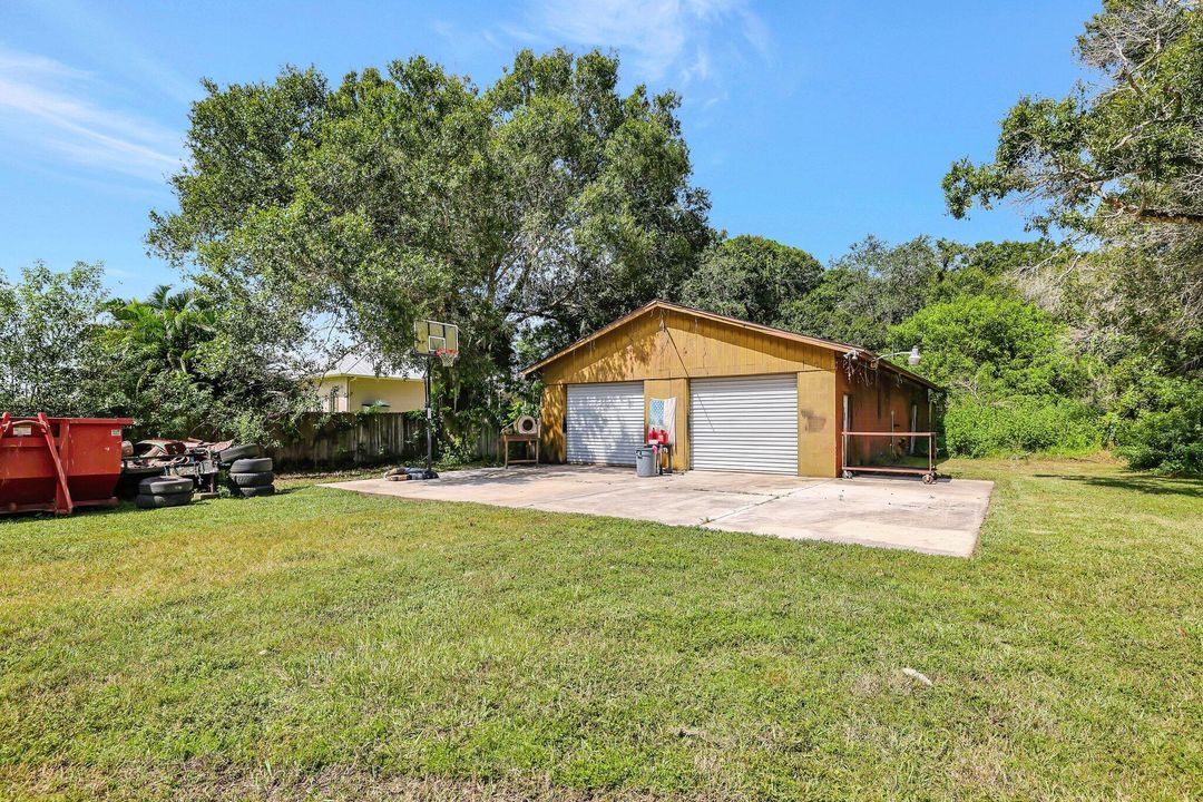 For Sale: $725,000 (3 beds, 3 baths, 3174 Square Feet)