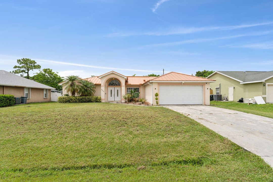 Active With Contract: $380,000 (3 beds, 2 baths, 1436 Square Feet)