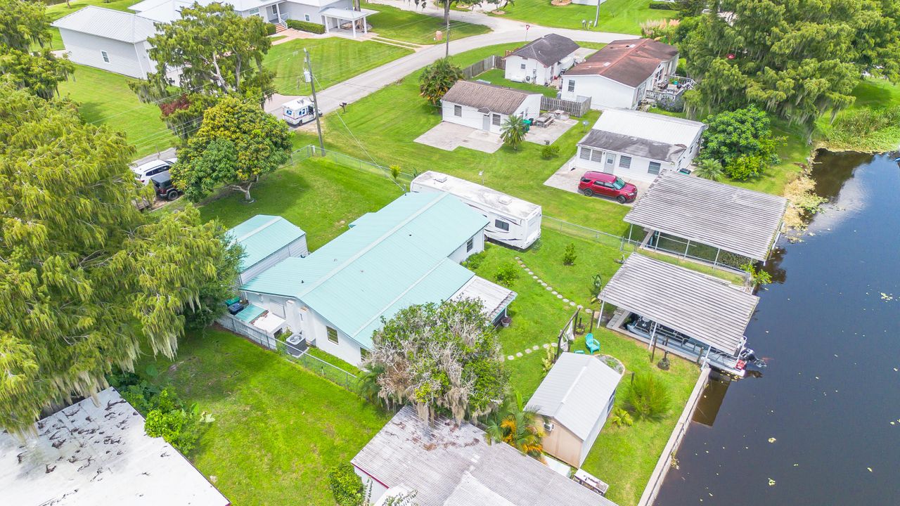 Active With Contract: $312,000 (3 beds, 2 baths, 1800 Square Feet)