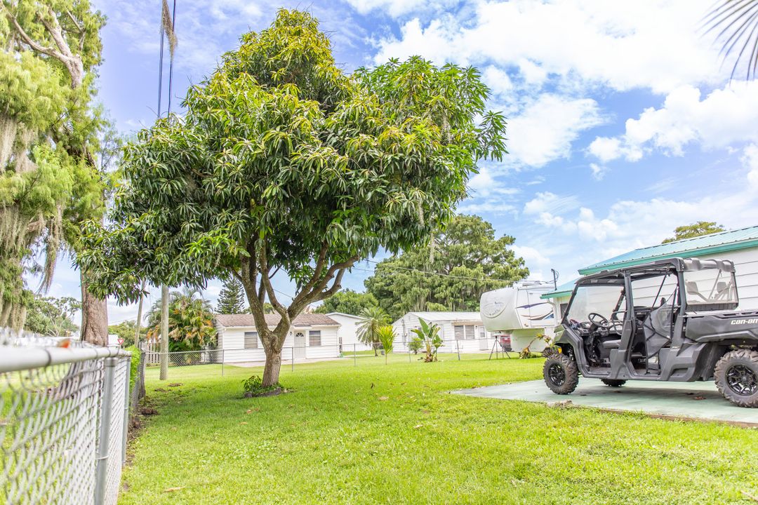 Active With Contract: $312,000 (3 beds, 2 baths, 1800 Square Feet)