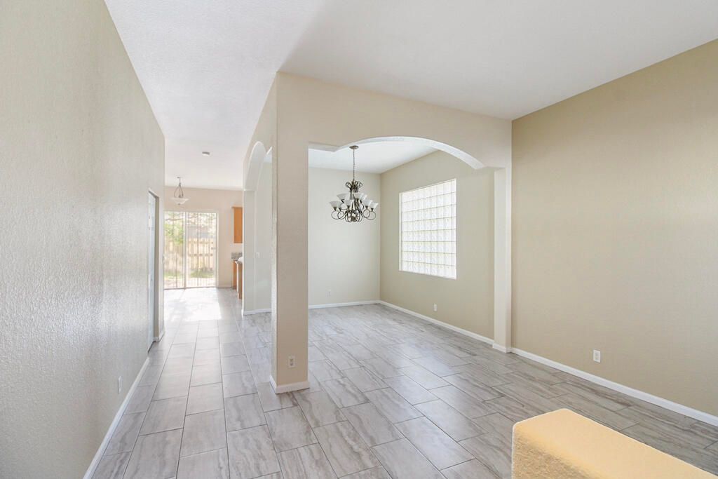 Active With Contract: $3,595 (4 beds, 2 baths, 2566 Square Feet)