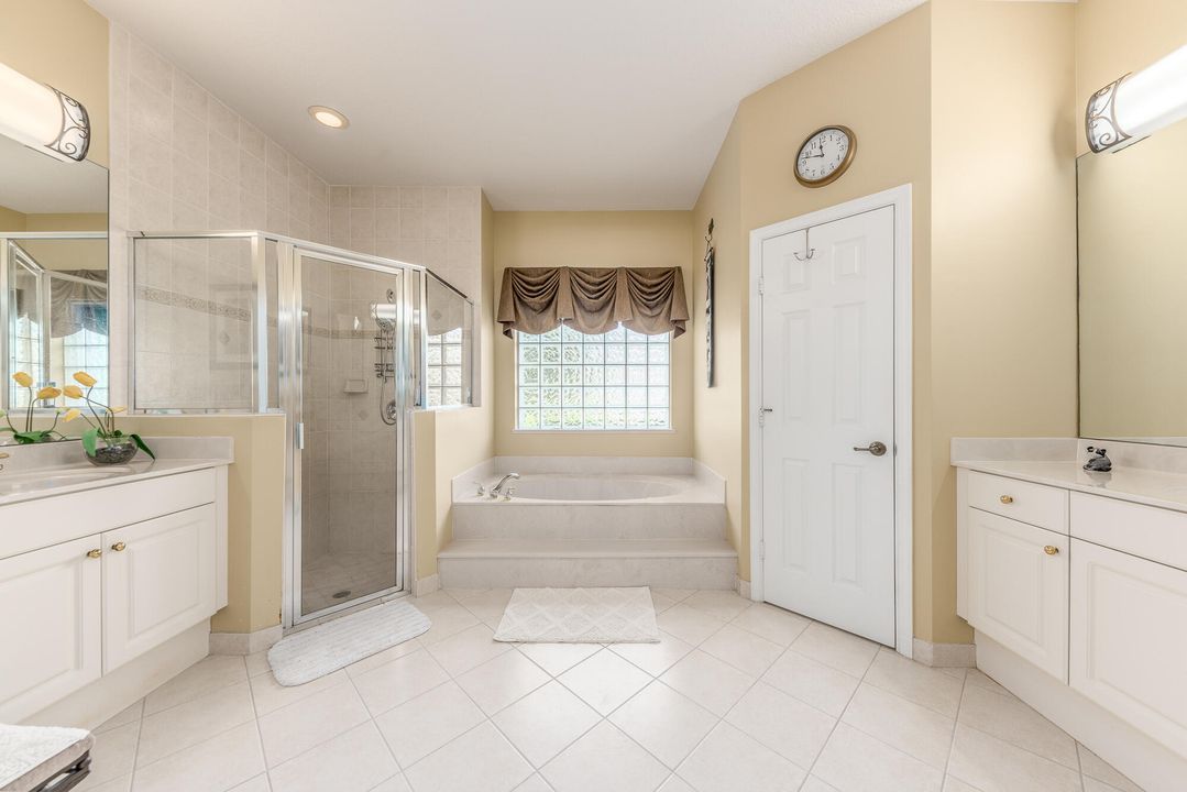 For Sale: $709,000 (4 beds, 2 baths, 2475 Square Feet)