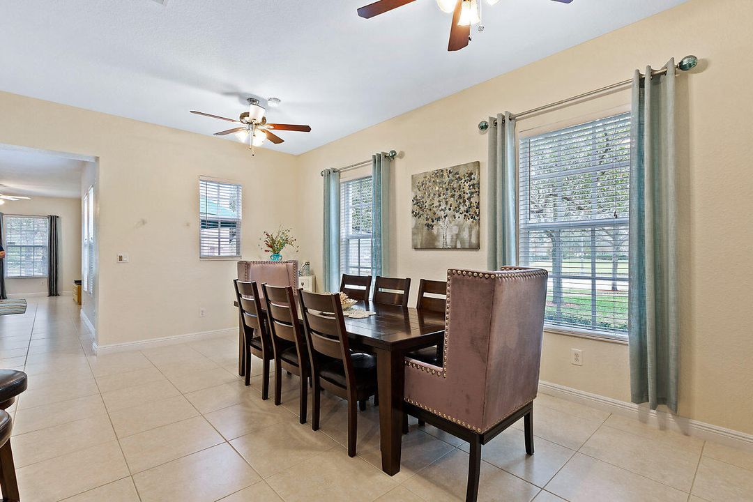 Active With Contract: $4,100 (3 beds, 2 baths, 2049 Square Feet)