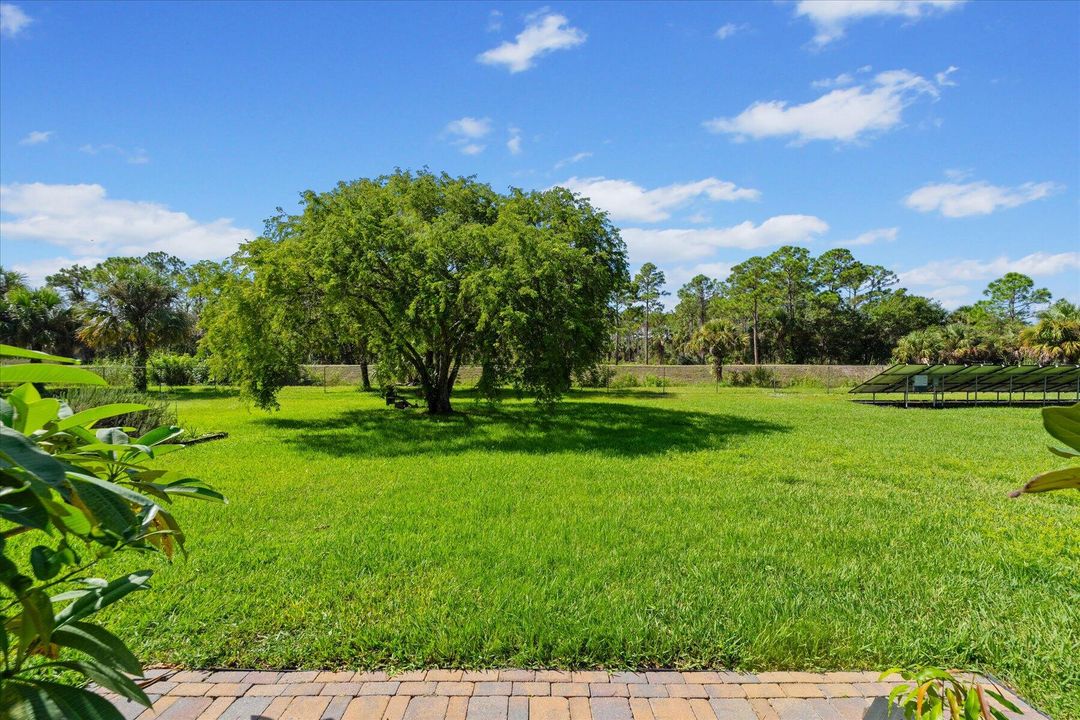 For Sale: $1,100,000 (3 beds, 2 baths, 2652 Square Feet)