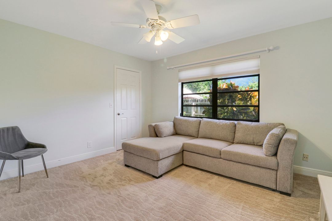 Active With Contract: $889,900 (3 beds, 2 baths, 2048 Square Feet)