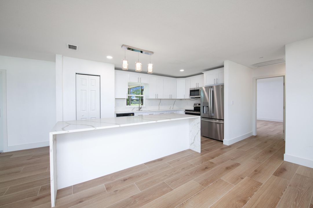 For Sale: $405,791 (3 beds, 2 baths, 1638 Square Feet)