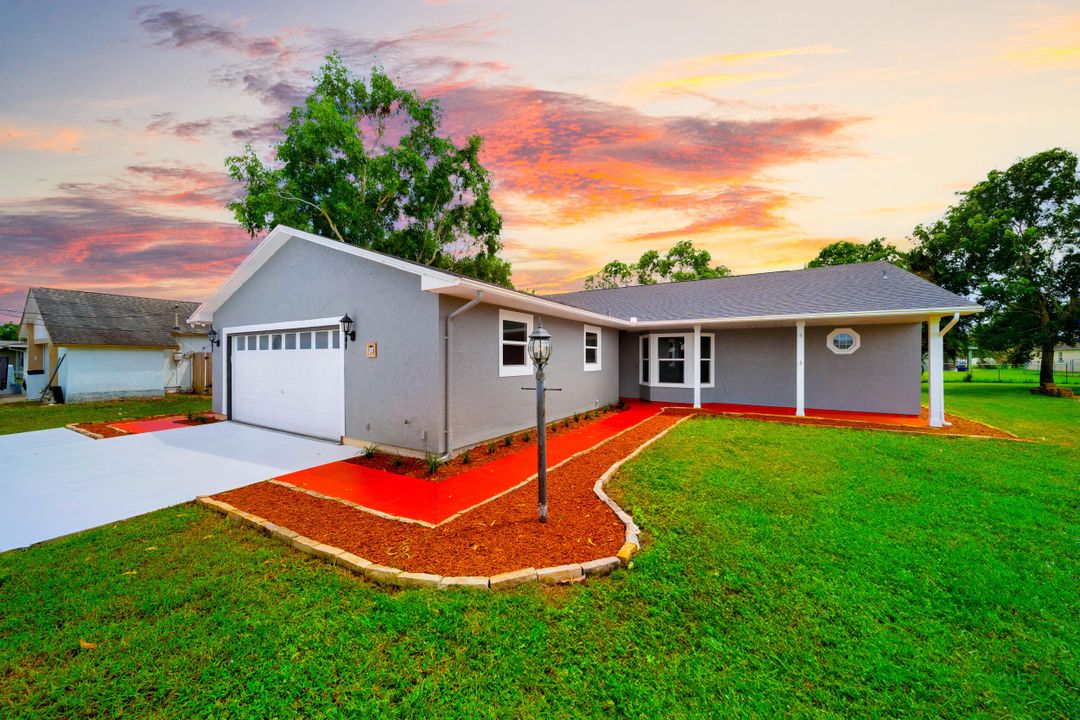 Active With Contract: $449,000 (3 beds, 2 baths, 1725 Square Feet)