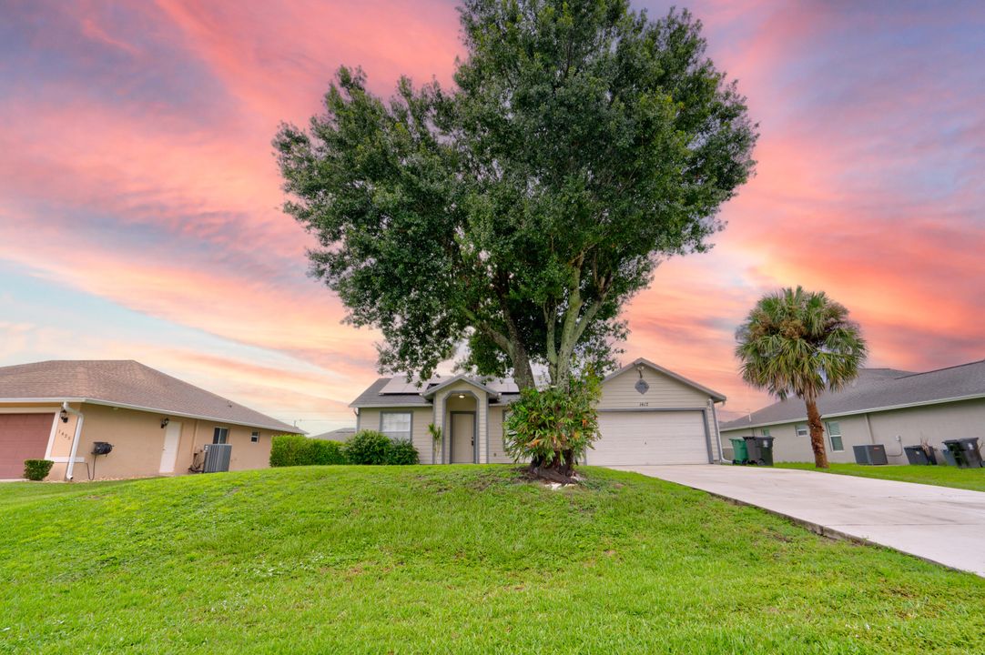 For Sale: $359,000 (3 beds, 2 baths, 1145 Square Feet)