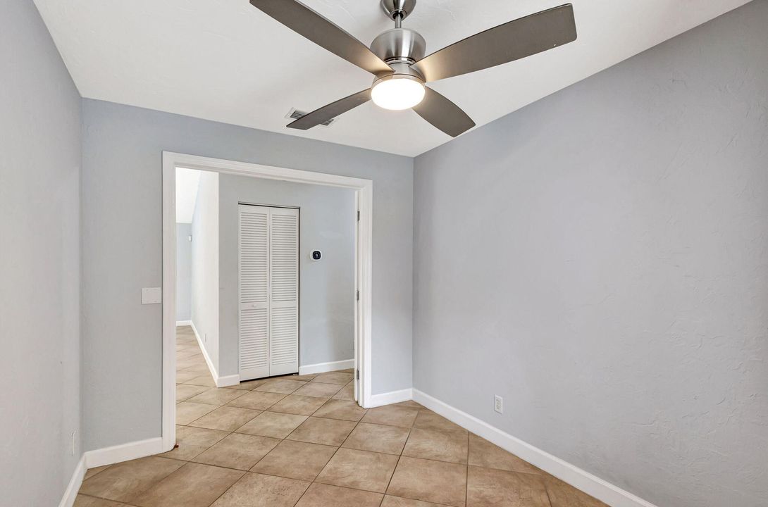 Active With Contract: $3,400 (3 beds, 2 baths, 1370 Square Feet)