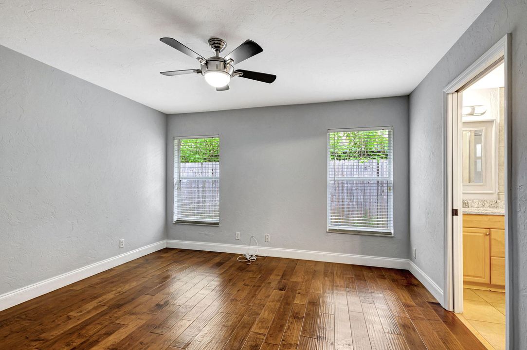 Active With Contract: $3,400 (3 beds, 2 baths, 1370 Square Feet)