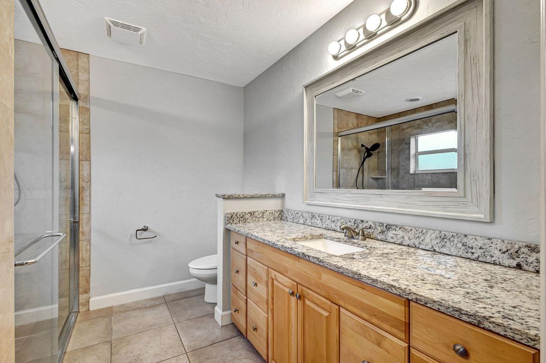 Active With Contract: $3,400 (3 beds, 2 baths, 1370 Square Feet)