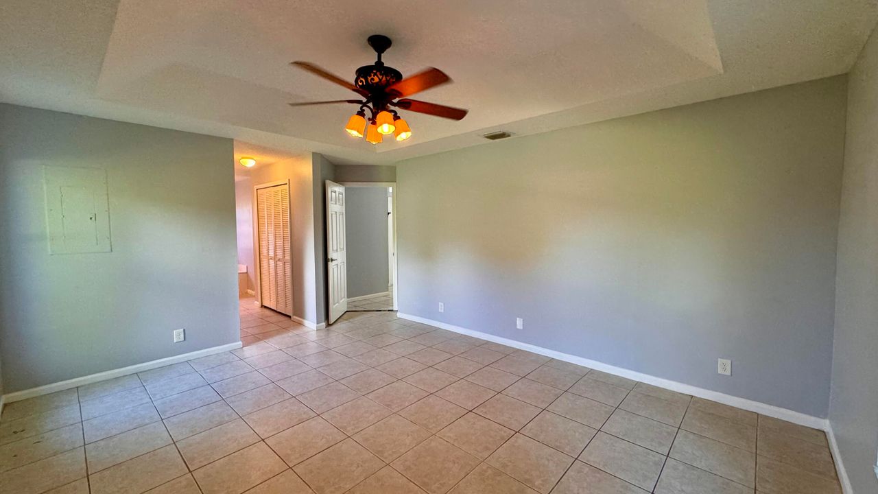 Active With Contract: $3,500 (3 beds, 2 baths, 2110 Square Feet)