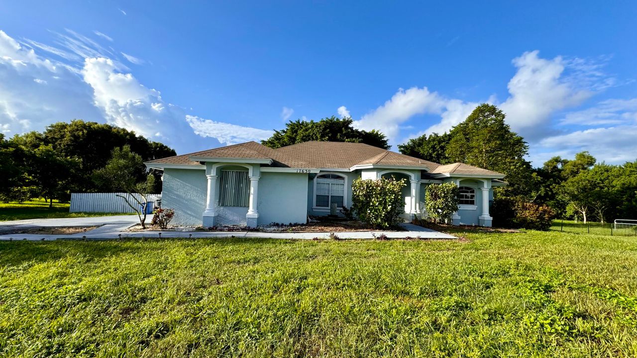 Active With Contract: $3,500 (3 beds, 2 baths, 2110 Square Feet)