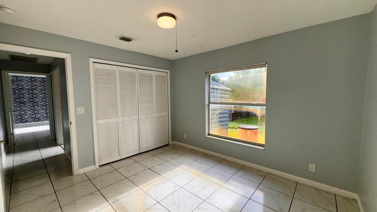 Active With Contract: $3,500 (3 beds, 2 baths, 2110 Square Feet)