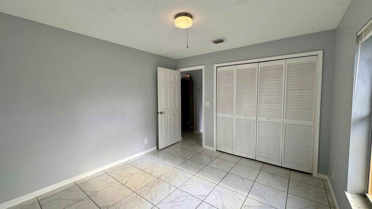 Active With Contract: $3,500 (3 beds, 2 baths, 2110 Square Feet)