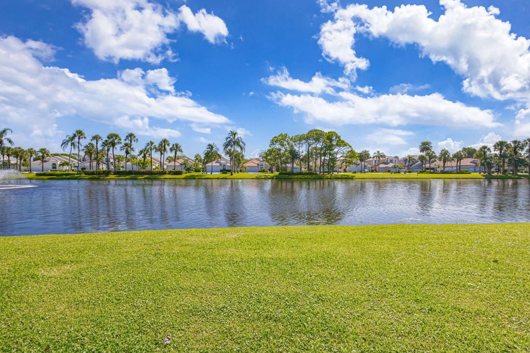 Active With Contract: $850,000 (2 beds, 2 baths, 1843 Square Feet)