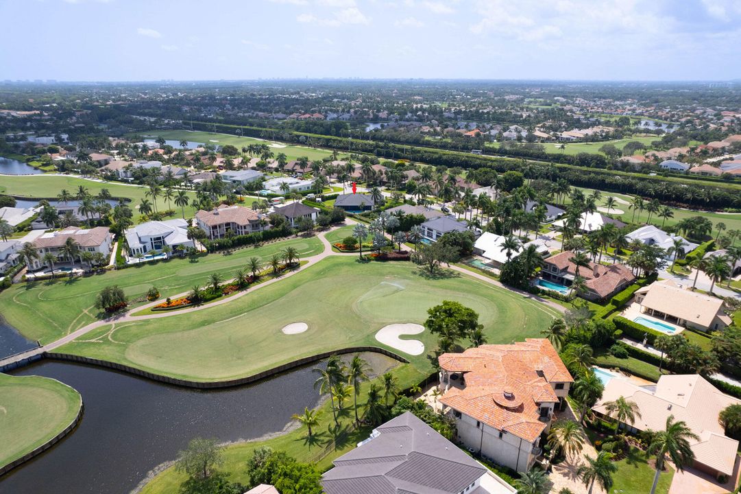 Active With Contract: $2,695,000 (4 beds, 3 baths, 2817 Square Feet)