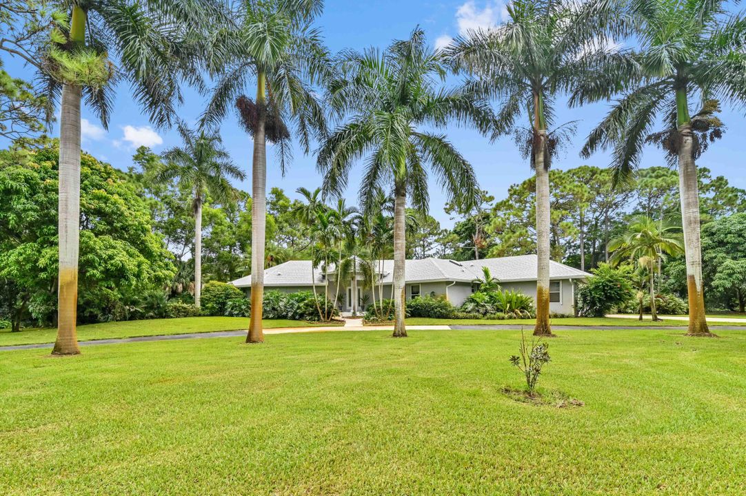 For Sale: $850,000 (3 beds, 2 baths, 2291 Square Feet)