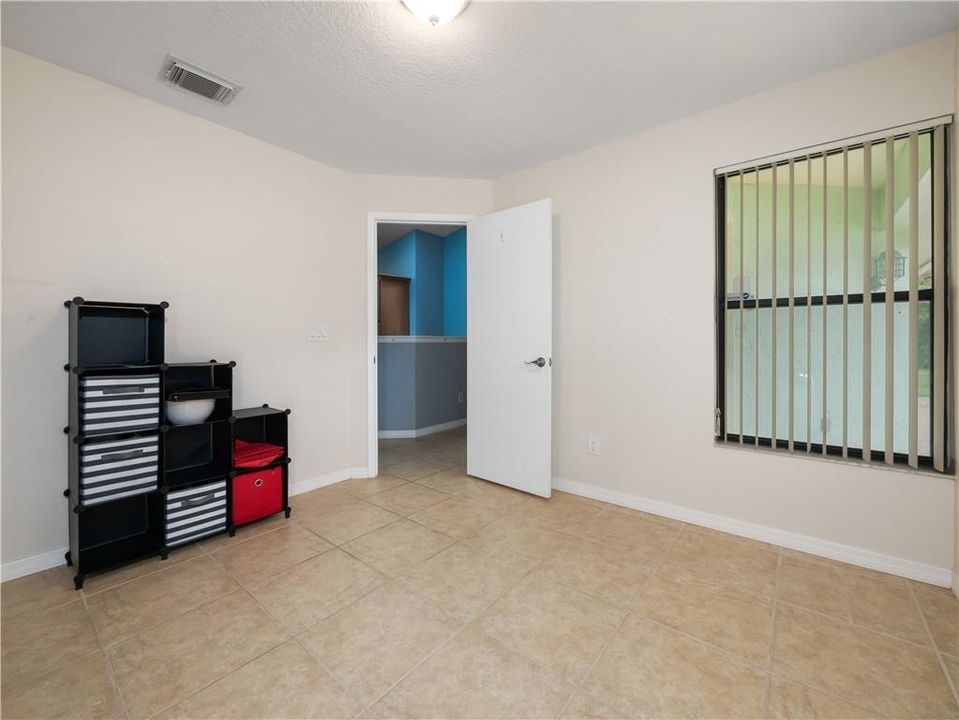 For Sale: $360,000 (3 beds, 2 baths, 1411 Square Feet)