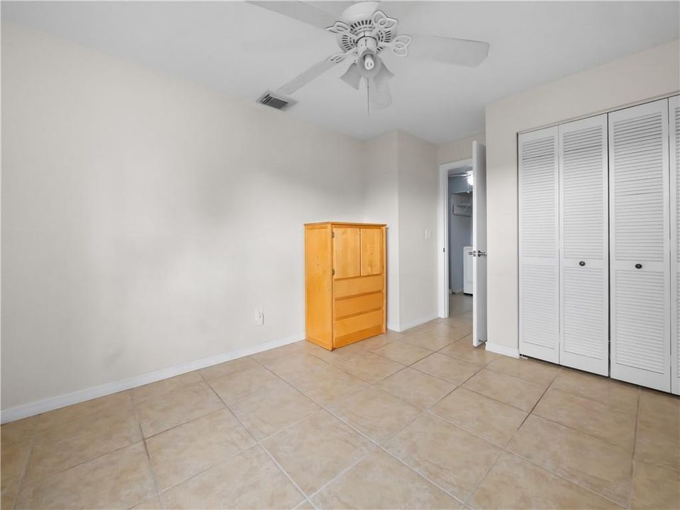 For Sale: $360,000 (3 beds, 2 baths, 1411 Square Feet)