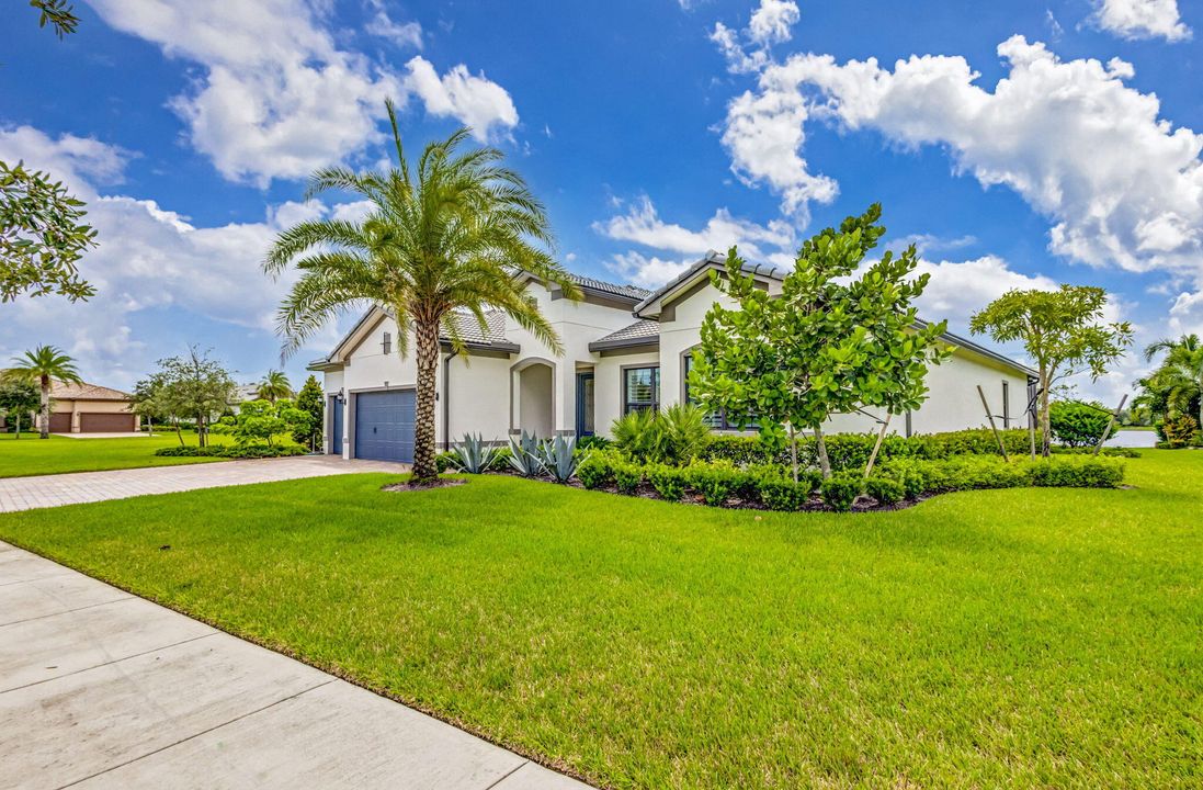 For Sale: $1,493,000 (4 beds, 3 baths, 3078 Square Feet)