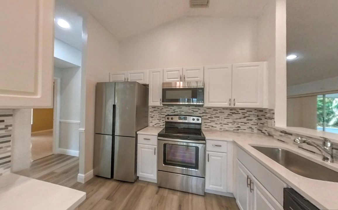 Active With Contract: $3,195 (3 beds, 2 baths, 1399 Square Feet)