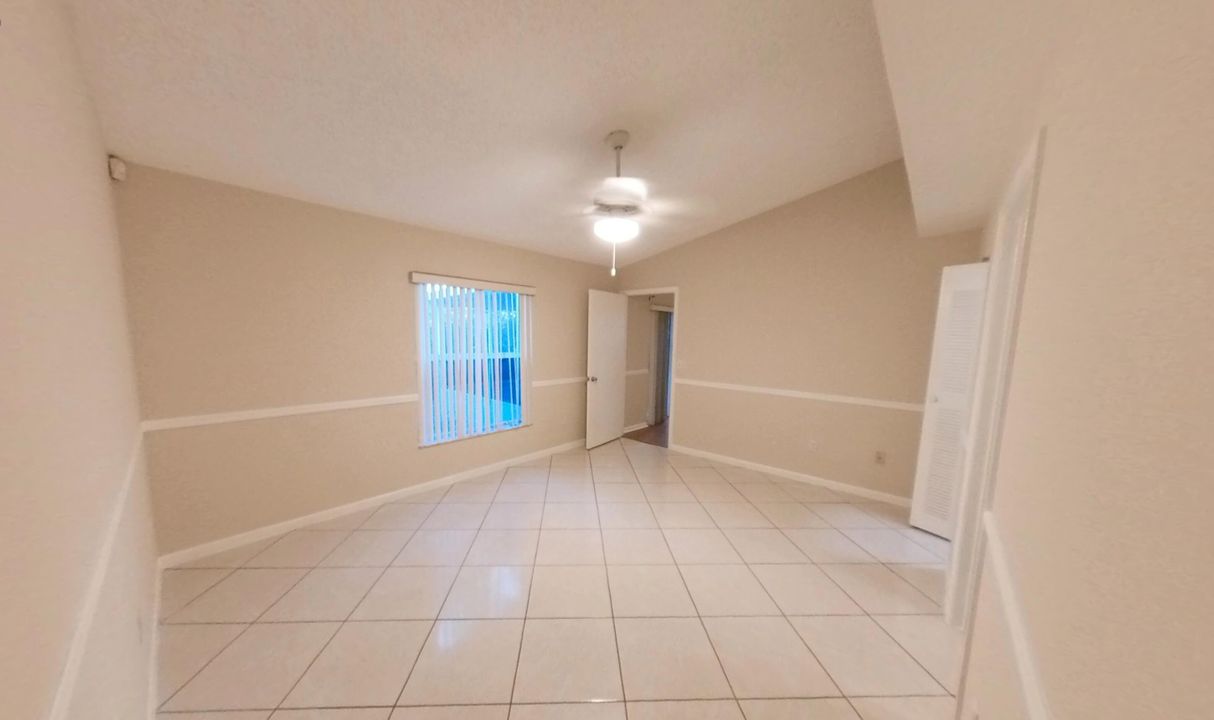 Active With Contract: $3,195 (3 beds, 2 baths, 1399 Square Feet)