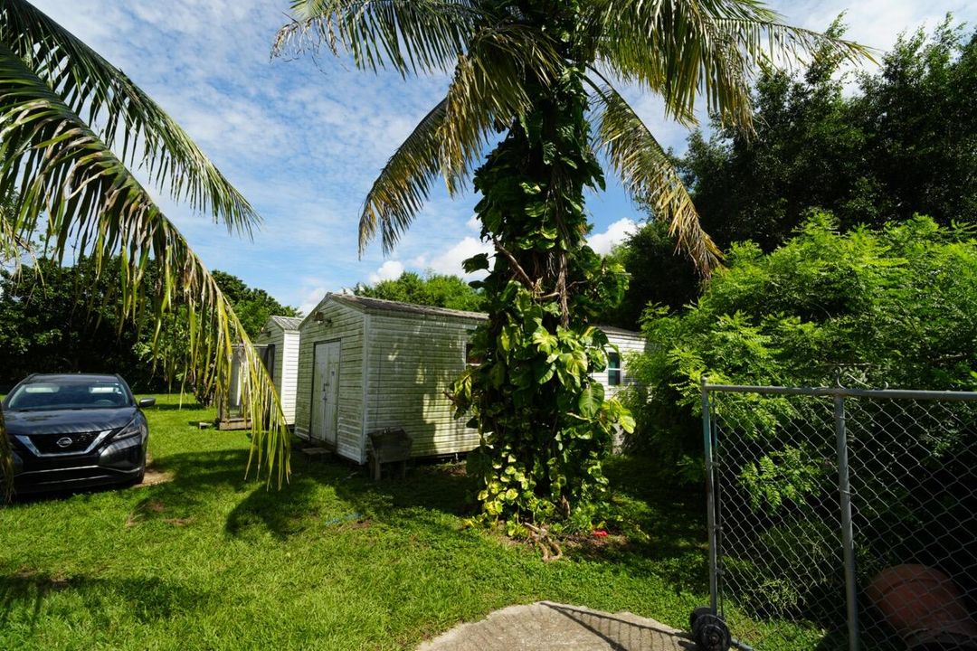 For Sale: $690,000 (3 beds, 2 baths, 1660 Square Feet)