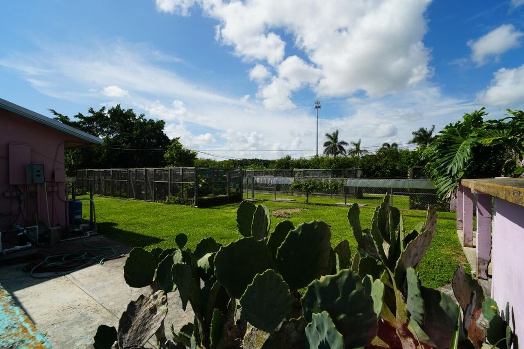 For Sale: $690,000 (3 beds, 2 baths, 1660 Square Feet)