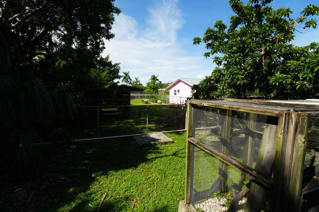 For Sale: $690,000 (3 beds, 2 baths, 1660 Square Feet)