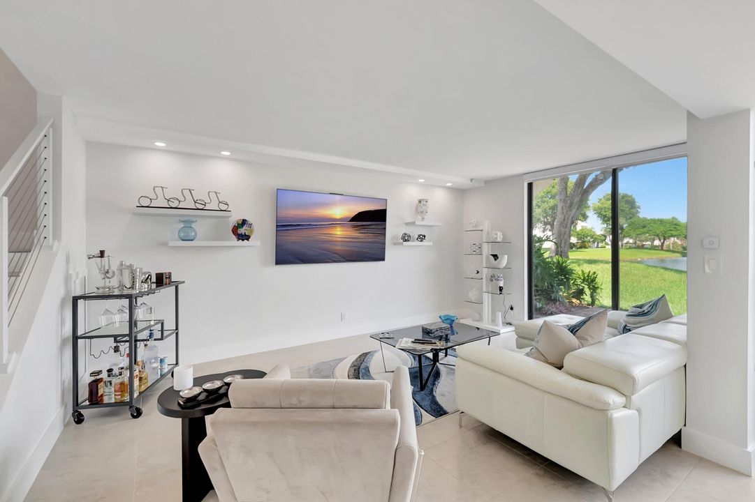 Active With Contract: $698,000 (3 beds, 2 baths, 1550 Square Feet)