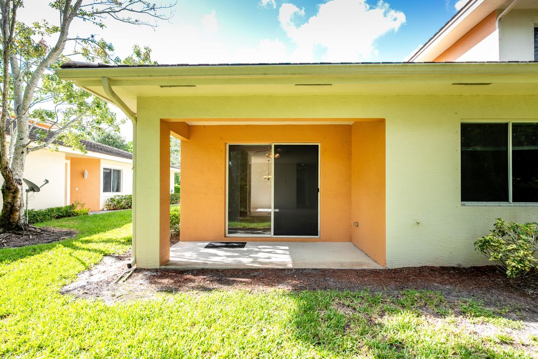 Active With Contract: $254,000 (3 beds, 2 baths, 1464 Square Feet)